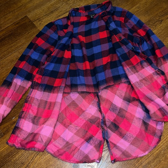 ⭐️Lucky Brand Red & Blue Plaid Button Up Pink Ombre Long Sleeve Shirt Size S - Picture 9 of 11